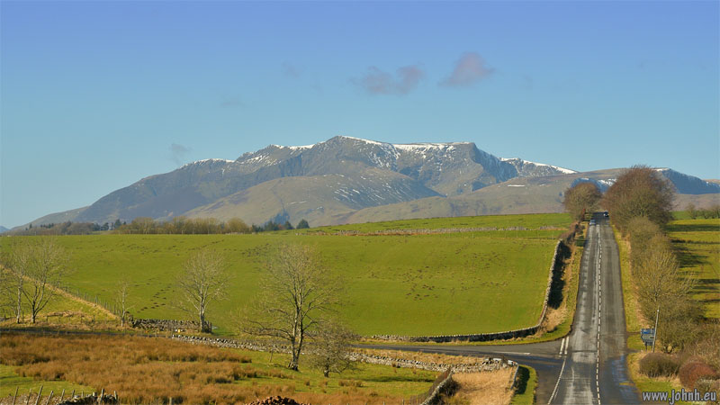 Blencathra (868 m.) ridged with snow