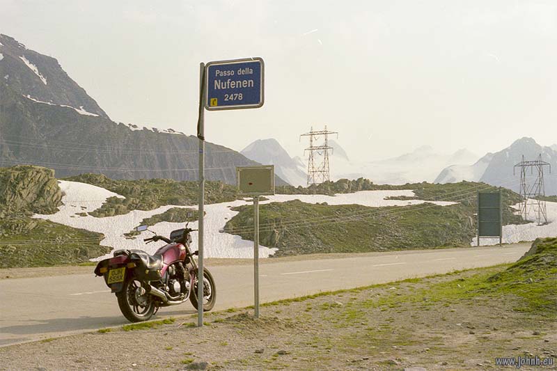 Nufenen Pass